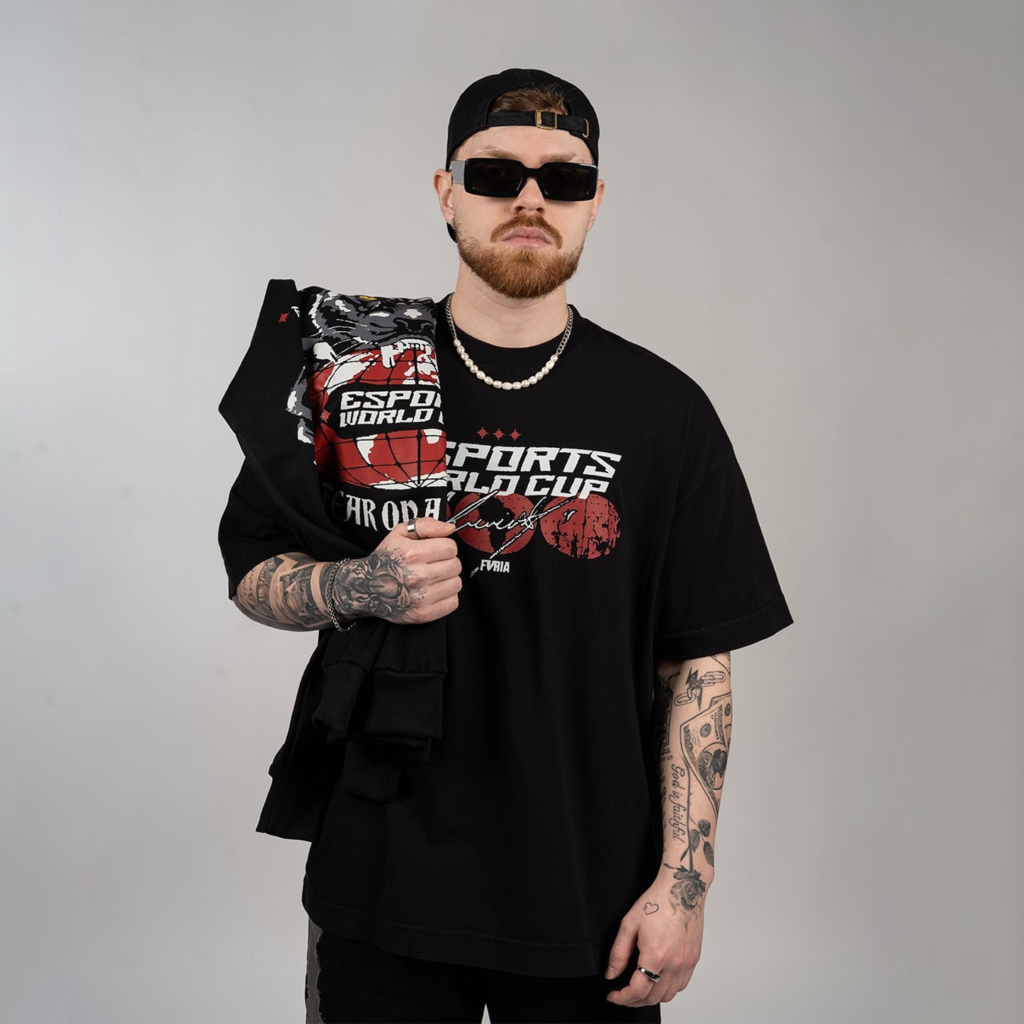 Camiseta Oversized Furia & EWC Preta
