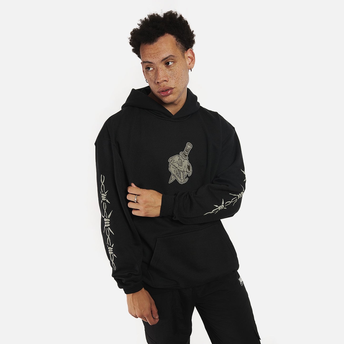 Moletom Oversized Furia Harder To Kill Preto