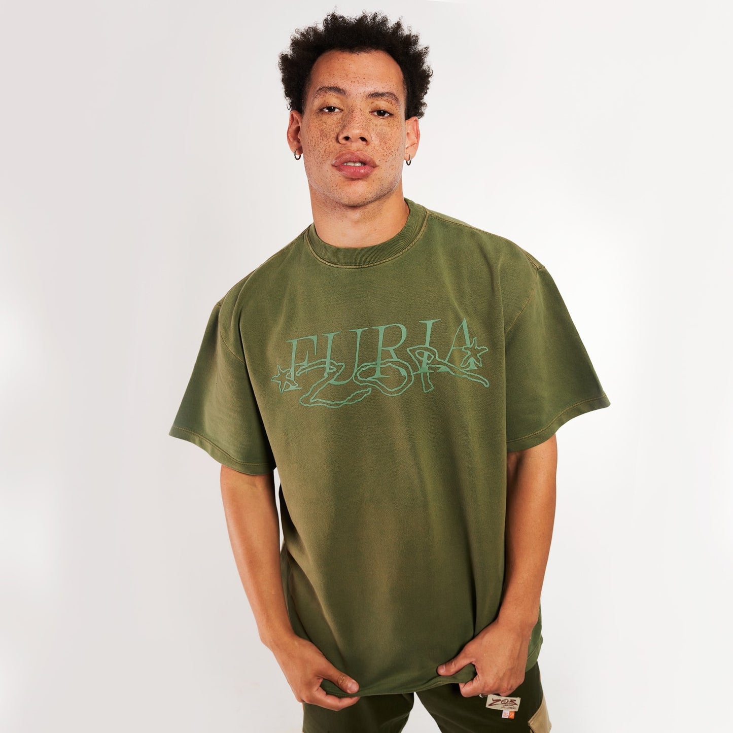 Camiseta Oversized Furia x Zor Verde Estonada