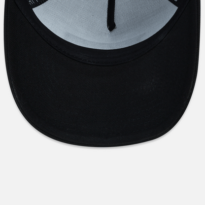 Boné 9Forty Trucker Furia x New Era Branco e Preto
